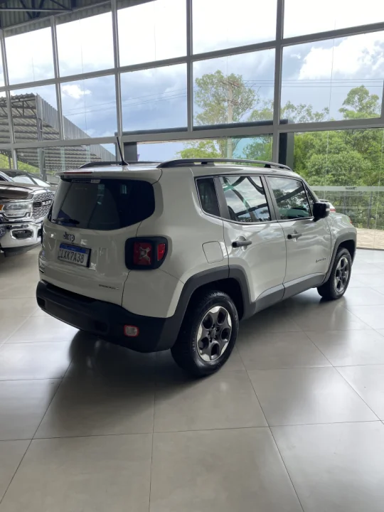 Renegade Sport 4x4 