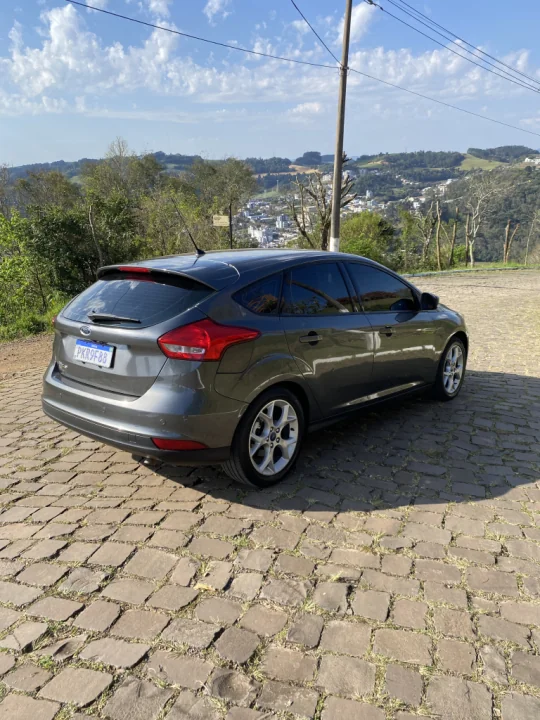 FOCUS SE 1.6 MANUAL 