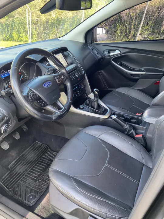 FOCUS SE 1.6 MANUAL 