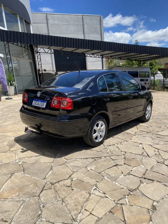 POLO 1.6 SEDAN