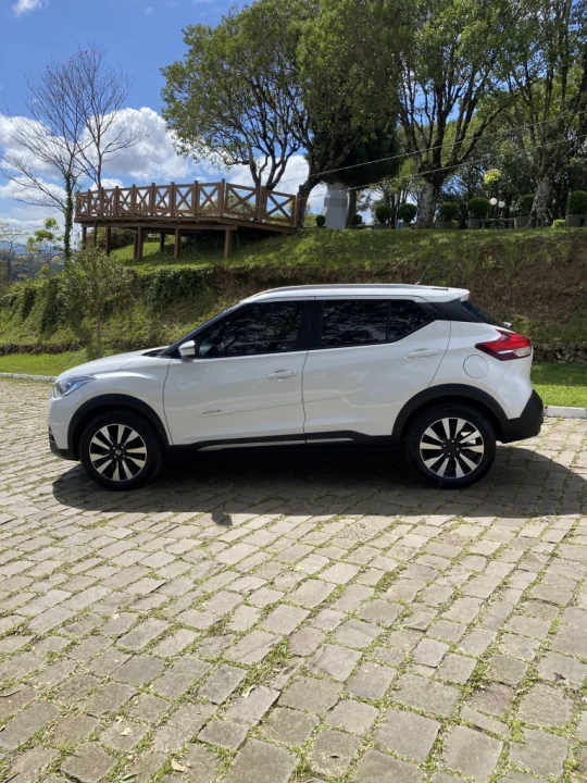 KICKS SV 1.6 AUT