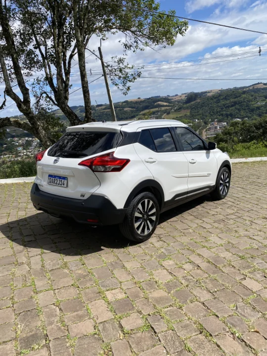 KICKS SV 1.6 AUT