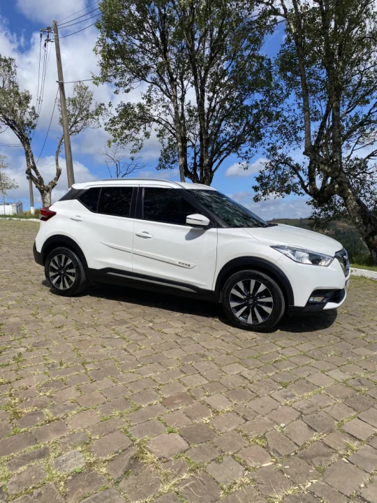 KICKS SV 1.6 AUT